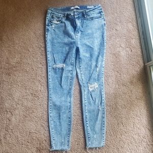 Judy Blue Distressed Skinny Fit Denim, size 11/30